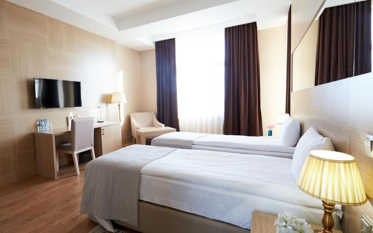 Nobel Hotel Baku Exterior photo