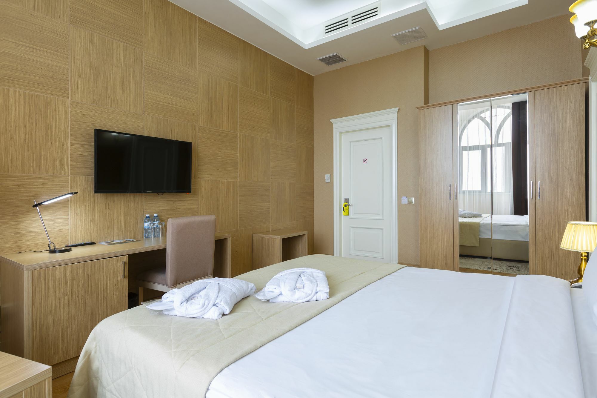 Nobel Hotel Baku Exterior photo